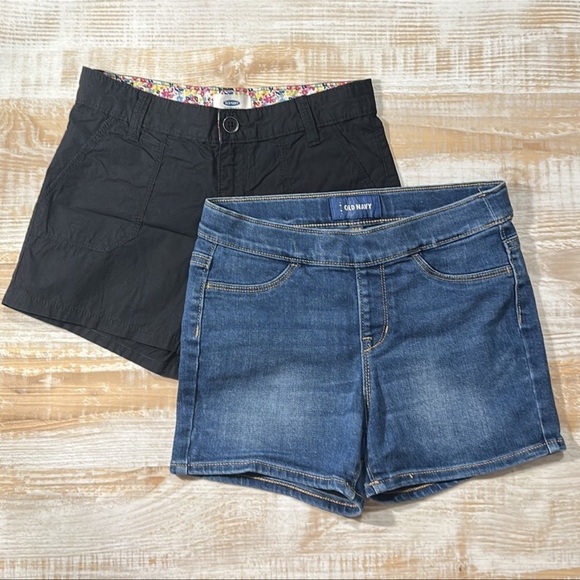 Girls Black and Denim Blue Shorts Bundle (2) in Size 10 - Picture 1 of 6